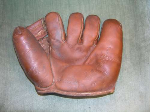 Pep Young Hutch 42 Front Doug